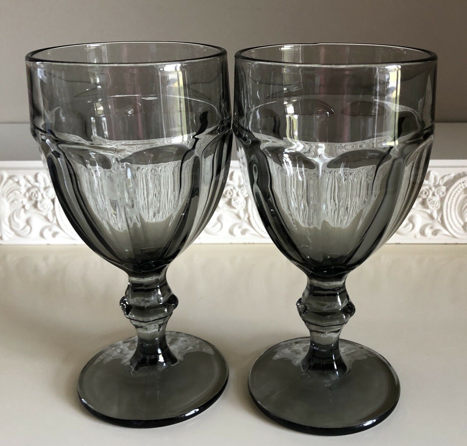 Set Of 2 Libbey Gibraltar Smoke Gray Water Goblet Wine Glass