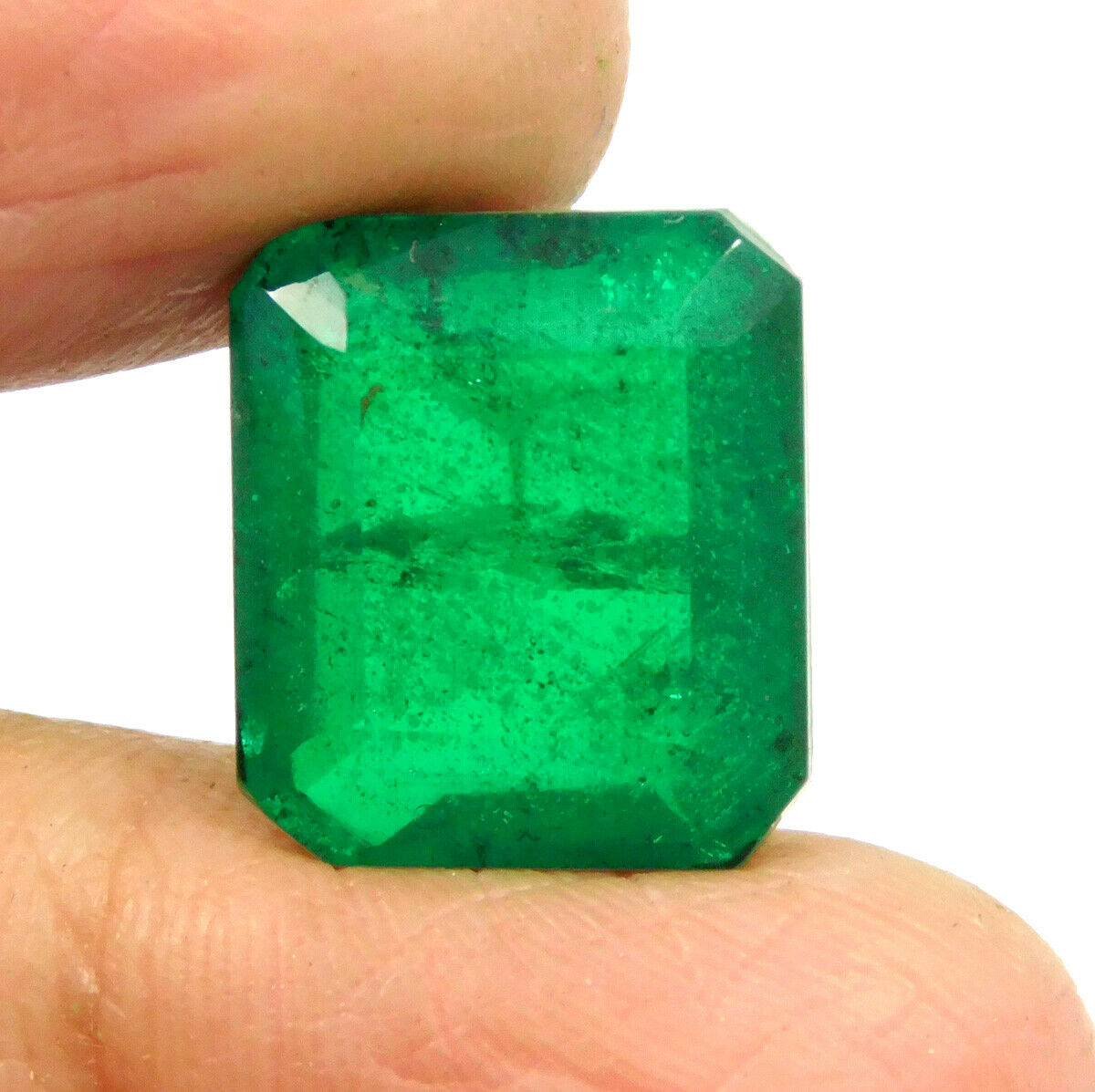 10.13 Cts. Faceted Green Emerald Simulant Loose Gemstone Rm18776