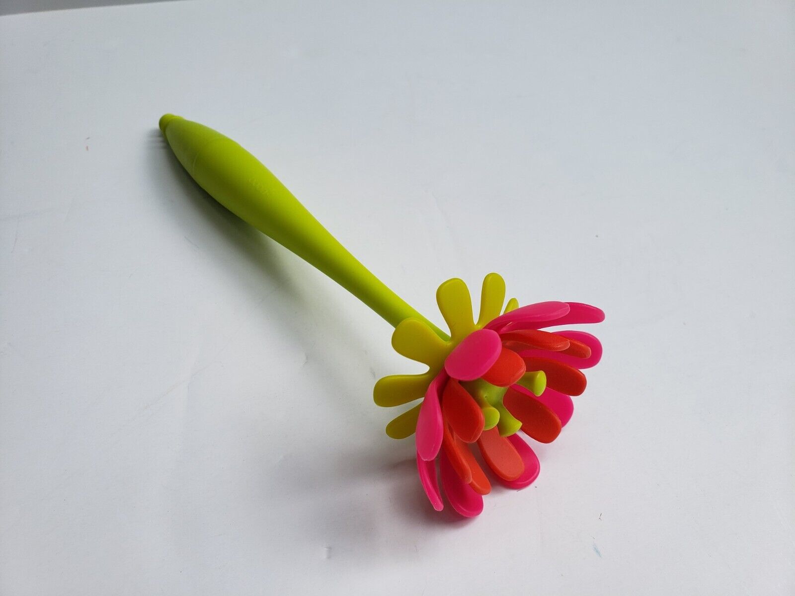 Boon Forb Silicone Flower Baby Bottle Brush Water Good For All Glassware Cute